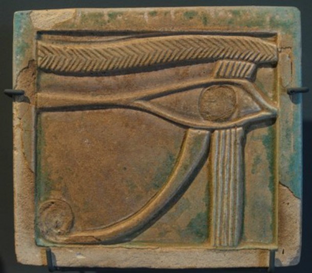 eye of Horus tile