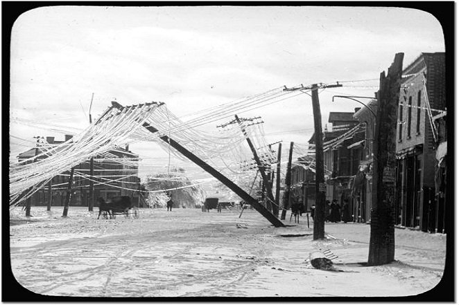ice_storm-commons.wikimedia.org_
