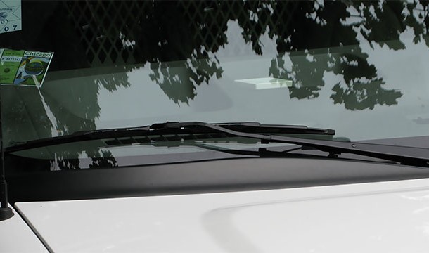 Replacing windshield wipers