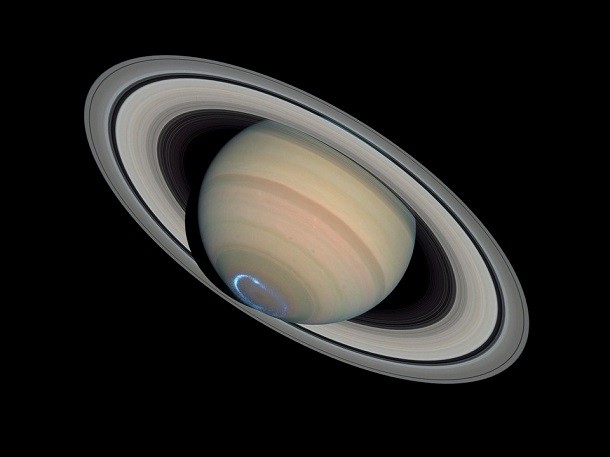 saturn tilted with rings