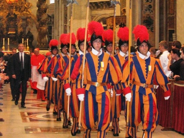 guard mounting in Vatican