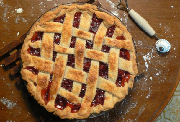 Cherry_pie_with_lattice