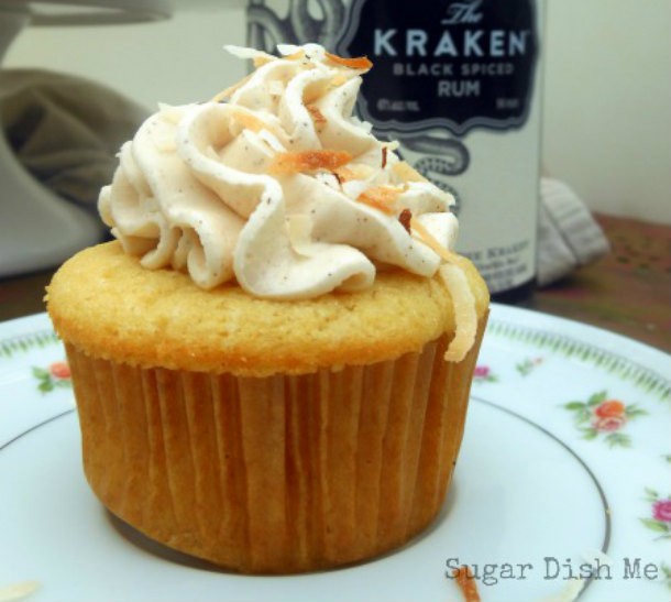 Spiced-Rum-Cupcakes-with-Boozy-Buttercream