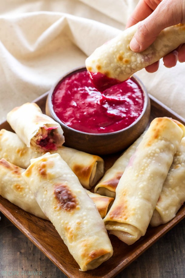 turkey-cranberry-and-brie-egg-rolls1