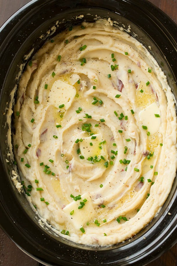 slow_cooker_mashed_potatoes11crop