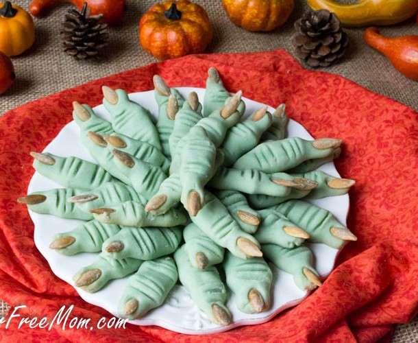 witches-finger-cookies