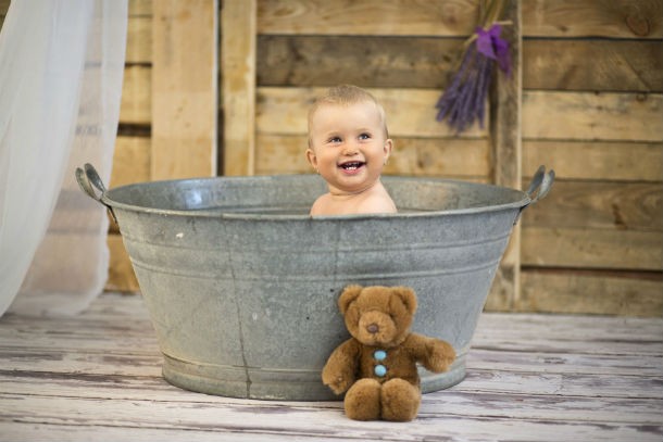 baby-in-the-bath
