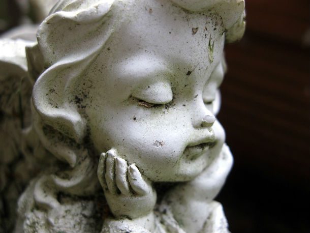 cherub tombstone