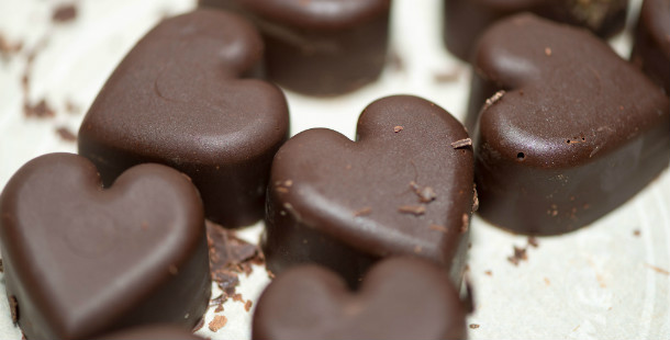 25 benefits to eating chocolate that will ease your guilt