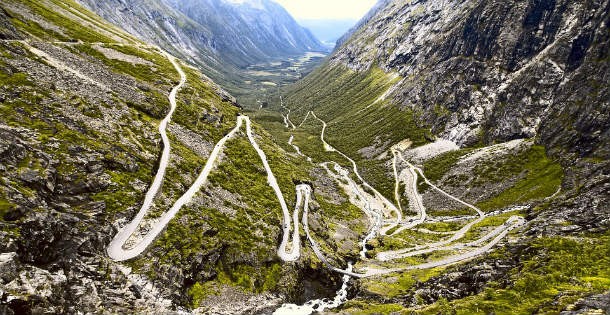 Serpentine-Road-Norway-Trollstigen