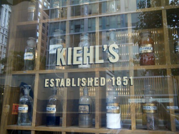 Kiehl's_Storefront_Window
