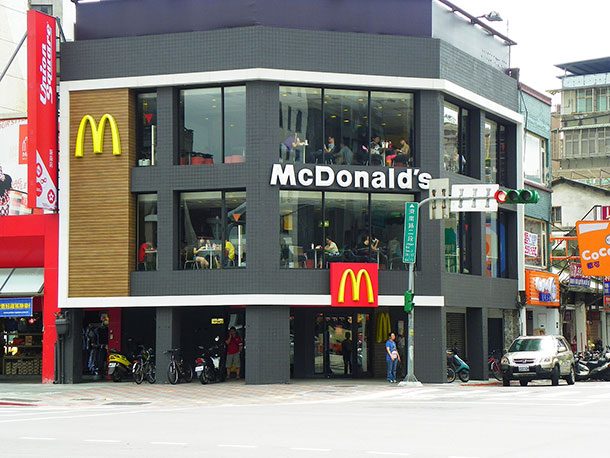 McDonald's_Jinan_Taipei_Restaurant_20110807