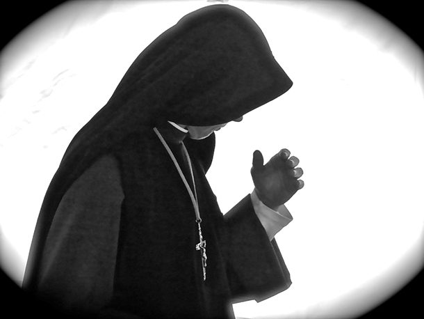 Nun_Deep_in_Prayer