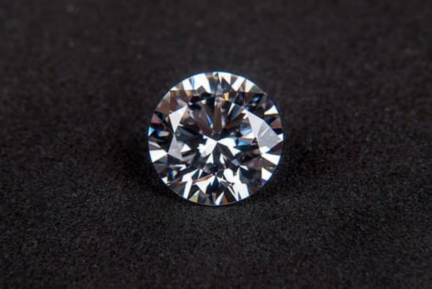 diamond-gem-cubic-zirconia-jewel