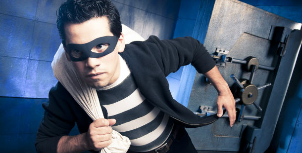 25 most insane bank heists that actually happened