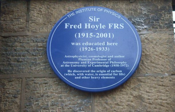 Fred Hoyle monument