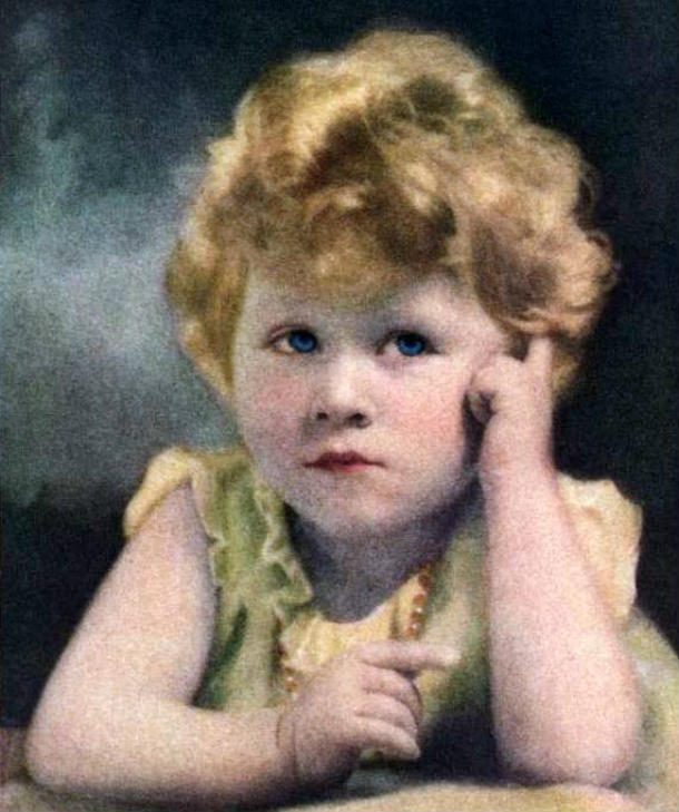 Queen_Elizabeth_II_1929