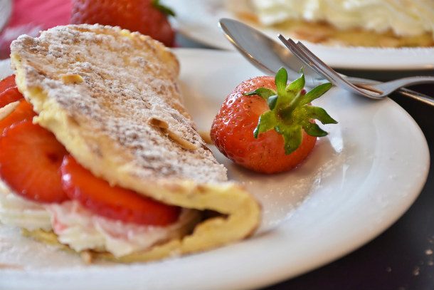 Strawberries-Strawberry-Cake-Egg-Omelette-Omelette-1445830