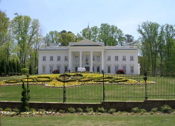 White House replica