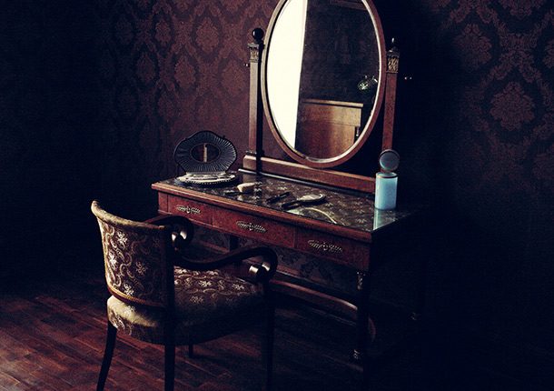 wardrobe mirror