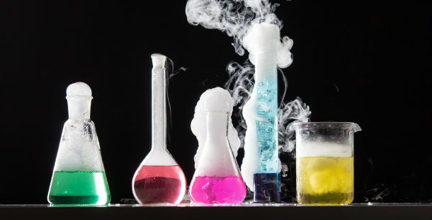 25 Mind-Blowing Chemical Reaction GIFs