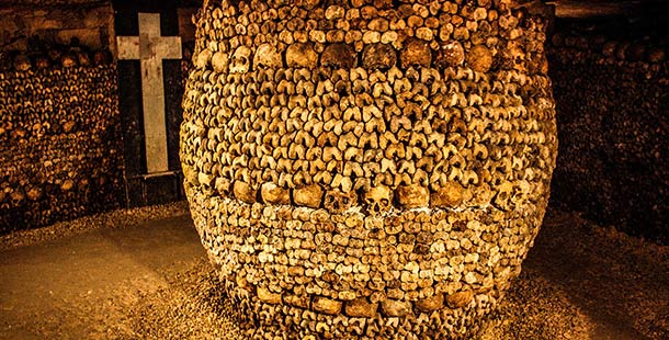25 creepiest tombs from around the world