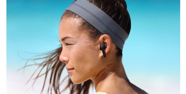 woman with wireless earbuds