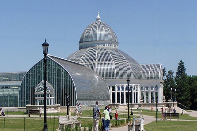 1600px-Como_Park_Zoo_and_Conservatory-2006