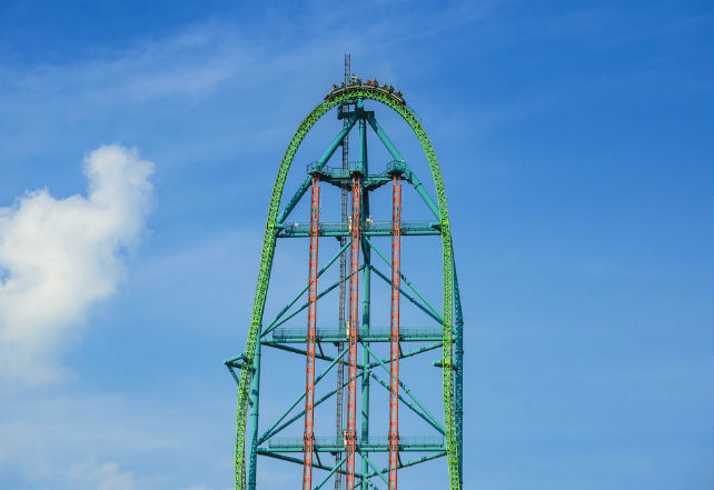 Kingda-Ka-the-tallest-and-fastest-roller-coaster-in-North-America