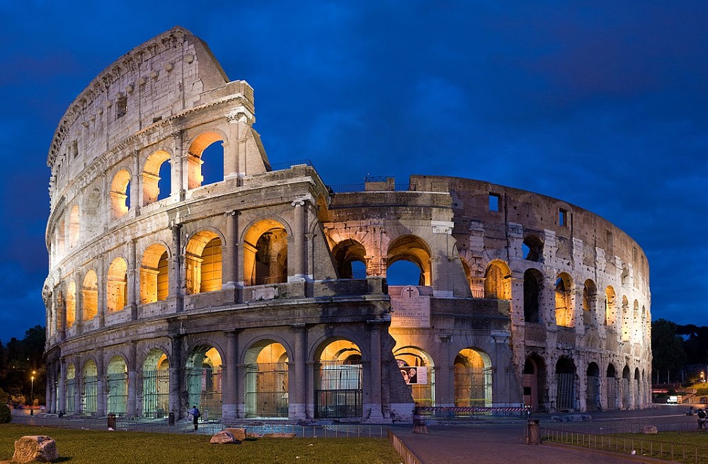 1200px-Colosseum_in_Rome_Italy_-_April_2007