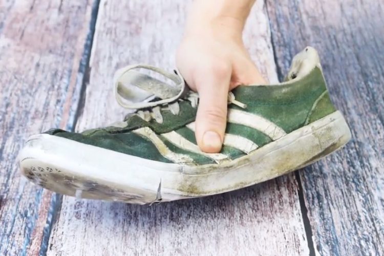 20 Strange Things Your Shoes Say About You | List25