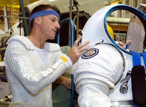 Mark III advanced space suit technology